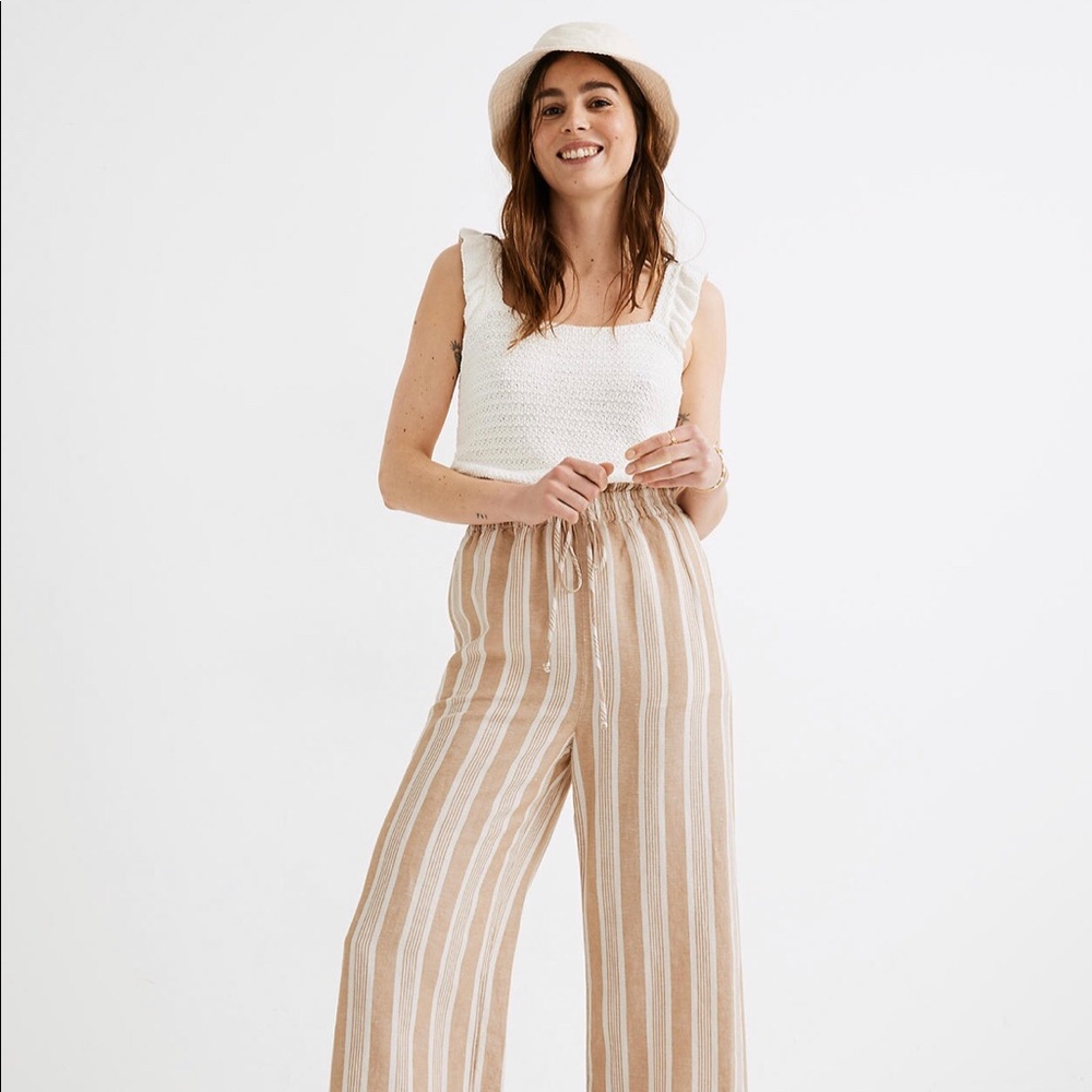 Smocked Huston Pull-On Crop Pants in Stripe